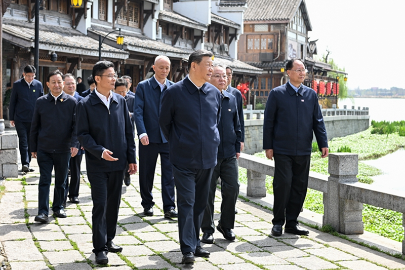 2024年3月19日，習(xí)近平總書記在湖南常德河街考察。
