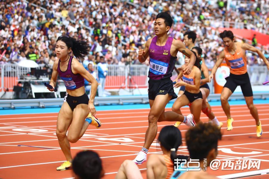 正在上传... a21d43afa9e2f4d5e48f89e18182b122.jpg