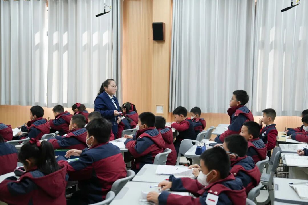 c74f9a5d37efe0640770a6c1007e580c35619411