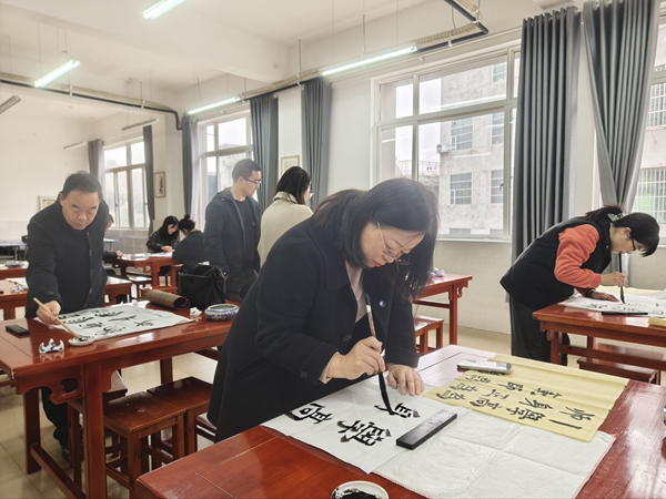 20251201215533181-11-375a1.jpg 20251201215533181-11-375a1.jpg