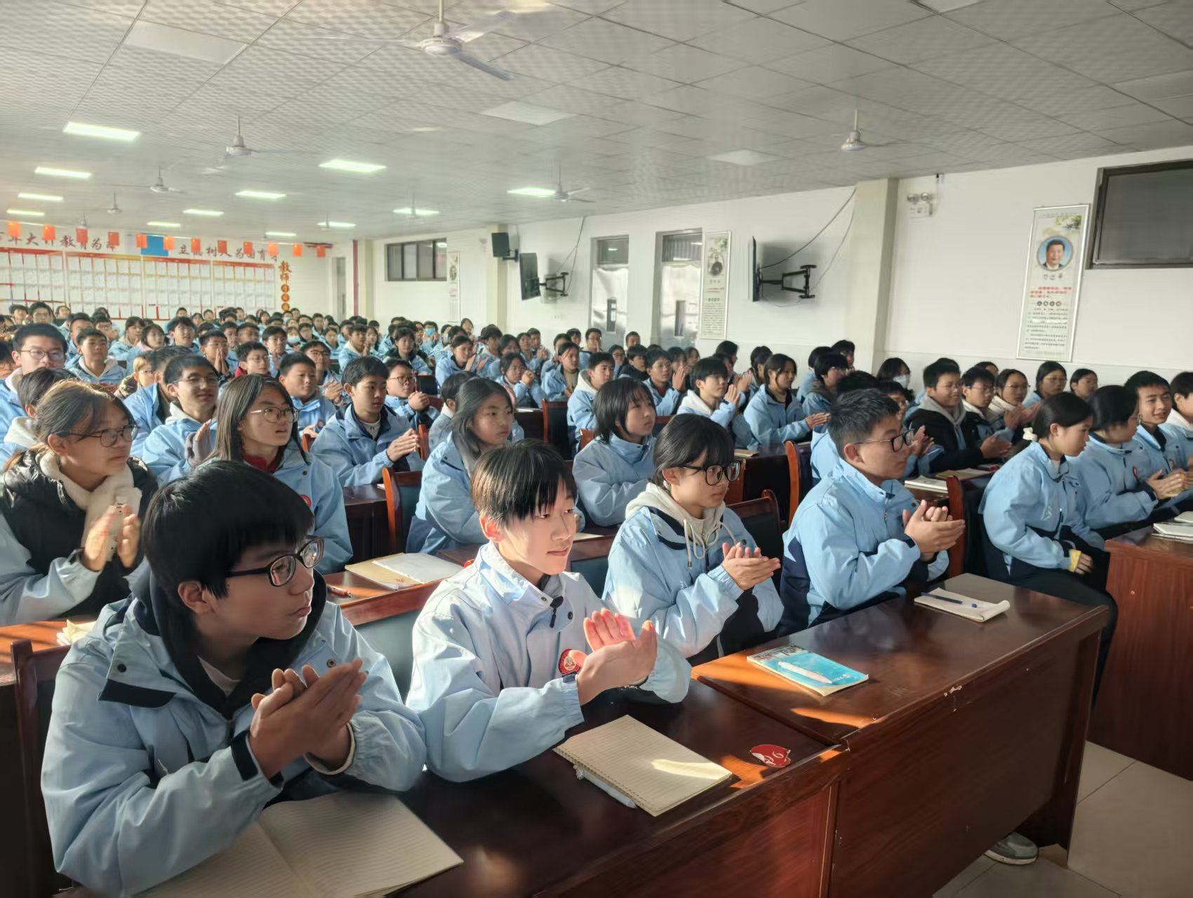 20251205191407374-84-44675.jpg 20251205191407374-84-44675.jpg