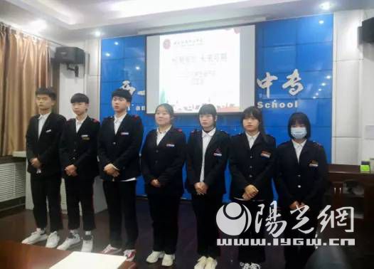 西安旅游职业中等专业学校石洪焕同学获"西安市优秀中学生"荣誉称号