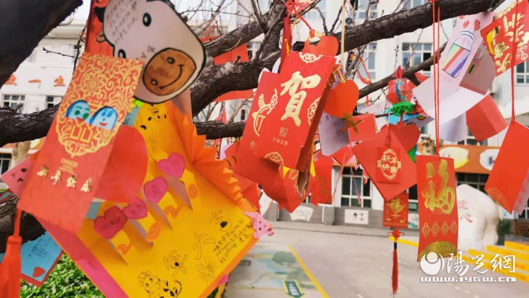 童心犇未来 ——灞桥区东城二小二小开展自制心愿卡活动