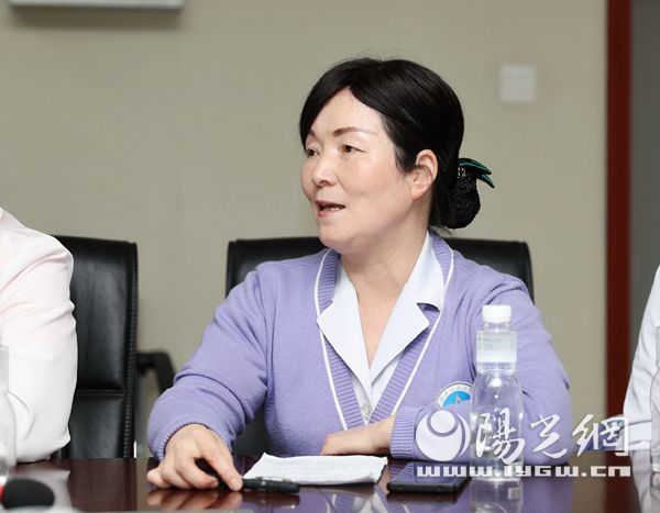 交大一附院召开庆祝“三八”妇女节女教职工代表座谈会