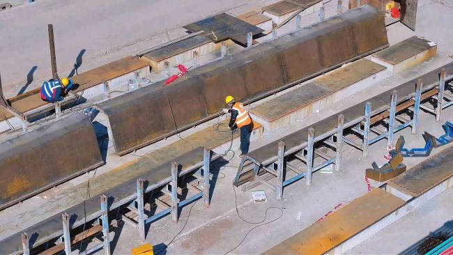 550省道府谷府州机场连接线：首片箱梁浇筑完成 陕晋蒙交界交通再提速